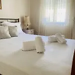 Lydia House Apartment
