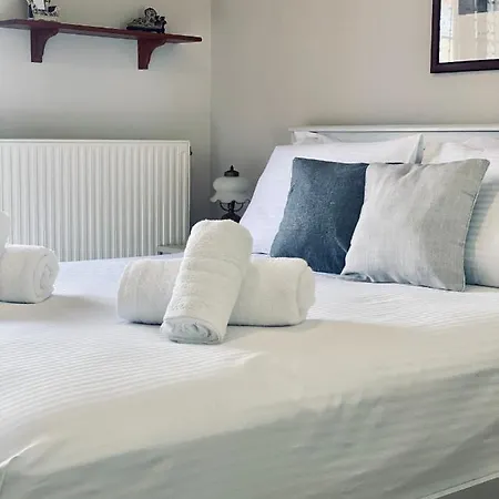 Lydia House Apartman *