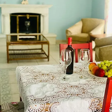 Lydia House Apartman *