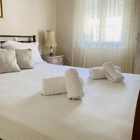 Lydia House Apartment